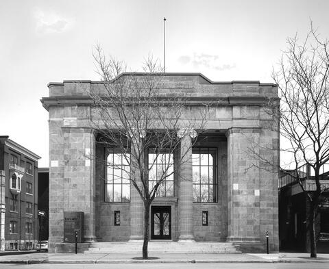 Façade du 1700 La Poste, Photo: André Cornellier